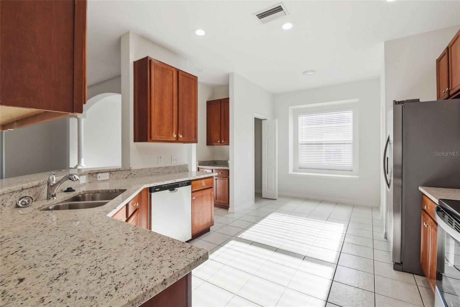 SOUTHERN OAKS GROVE - Residential