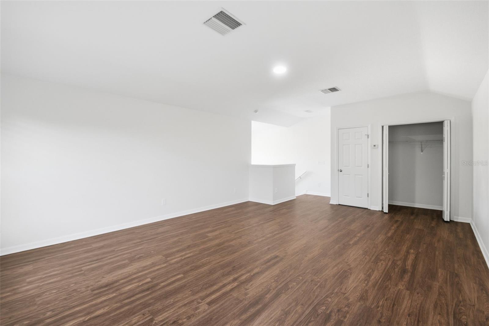 SOUTHERN OAKS GROVE - Residential