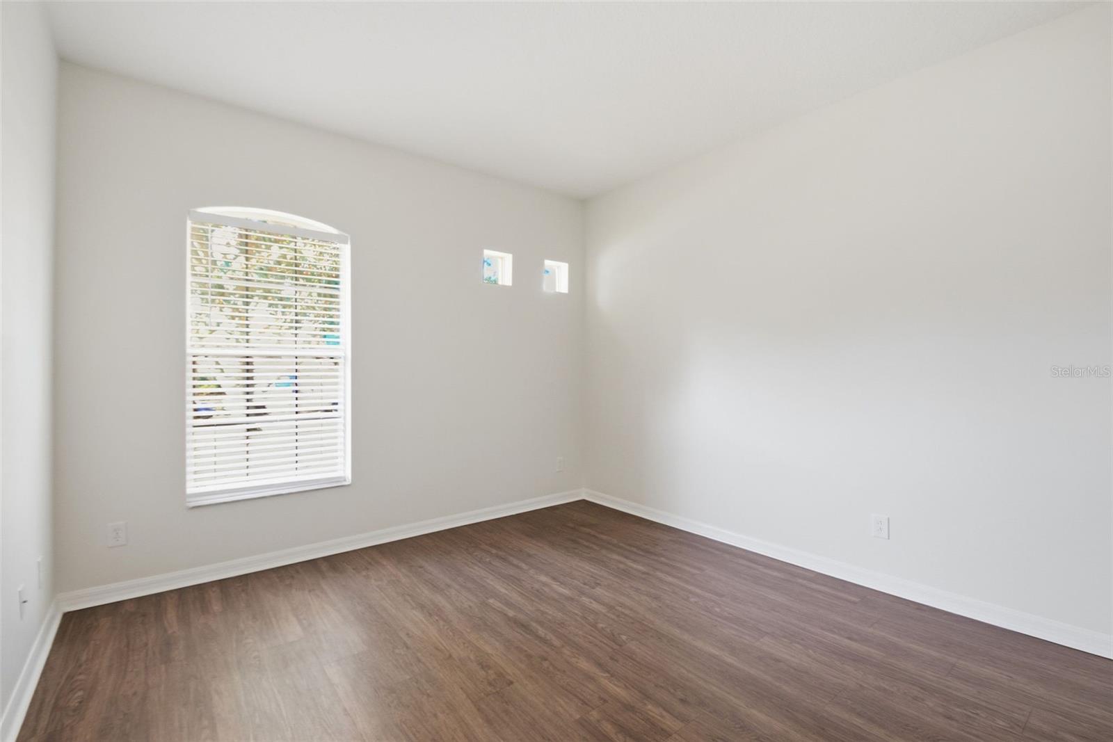 SOUTHERN OAKS GROVE - Residential