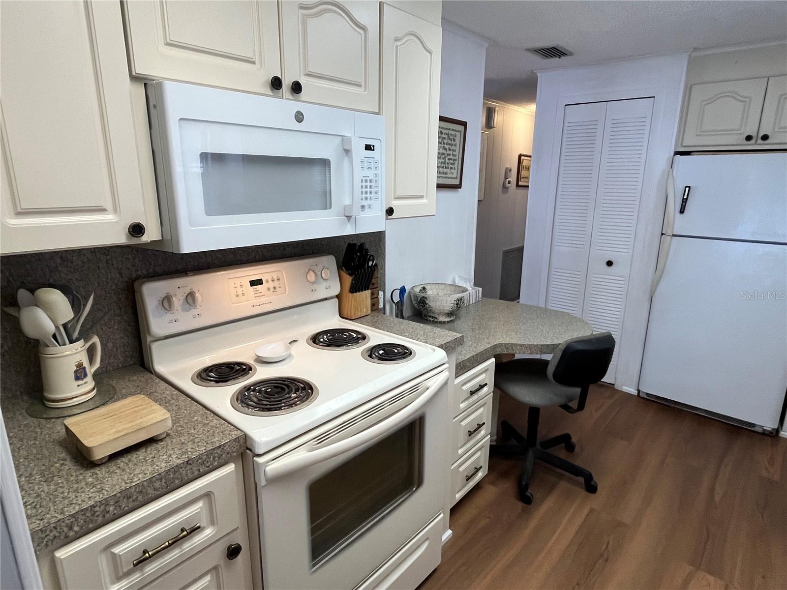 VENICE ISLE - Residential