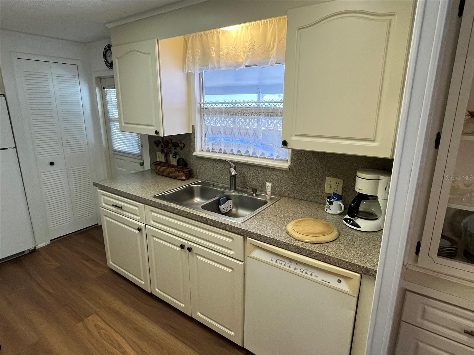 VENICE ISLE - Residential