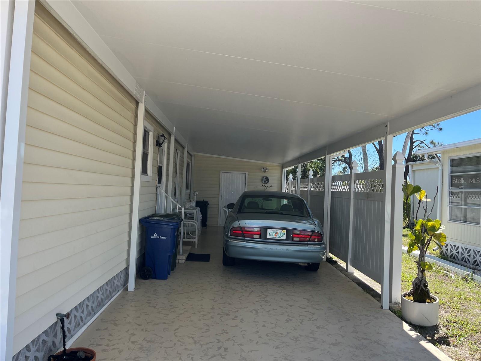 VENICE ISLE - Residential