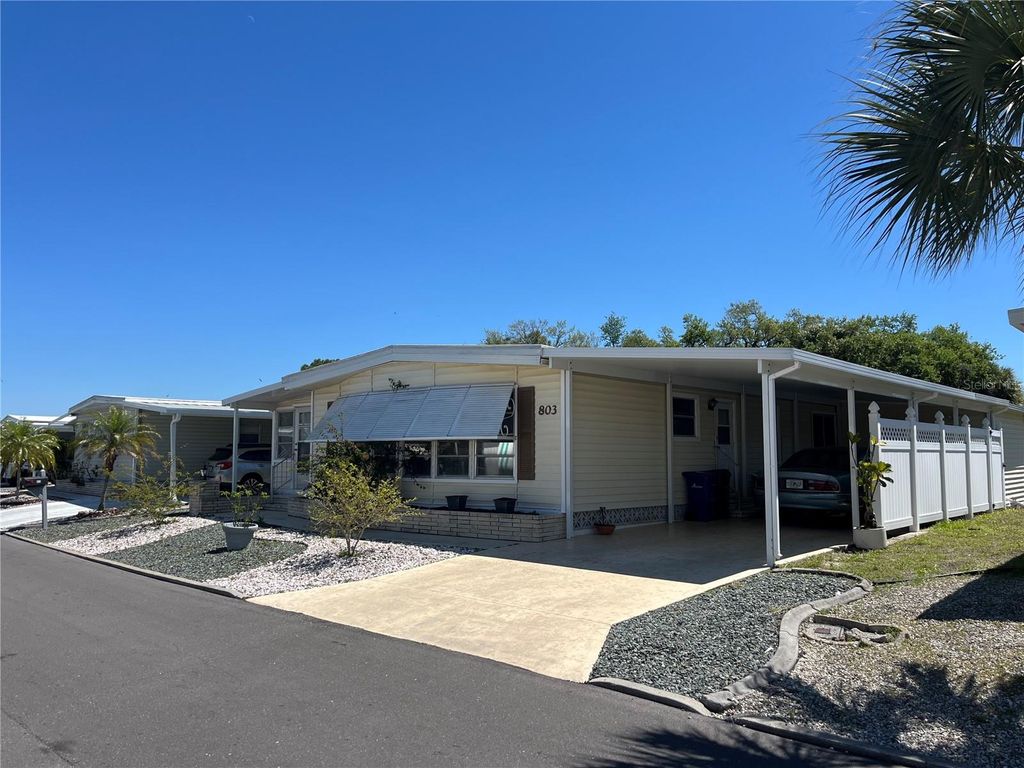 Photo of 803 Jolanda Circle, Venice, FL 34285 (MLS # N6143578)