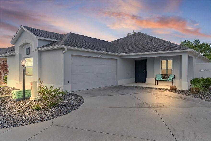 Welcome to this beautifully maintained 3 bedroom, 2 bath Arlington Model Courtyard Villa located in the desirable Village of Woodbury, Phillips Villas. This home features an Open Floor Plan with high vaulyed ceilings, creating a bright and spacious feel throughout. Tile flooring runs seamlessly throughout the home, complemented by Plantation Shutters for a clean, elegant look.
The kitchen and living areas flow effortlessly, ideal for both everyday living and entertaining. An indoor laundry room adds convenience, while tasteful updates and high-end furnishings enhance the home's overall appeal.
Ideally situated just minutes from Mulberry Grove Shopping Center, First Responders Rec. Center, Nancy Lopez Country Club & Championship Golf Course.
This home offers both comfort and a prime location to enjoy The Villages Lifestyle.