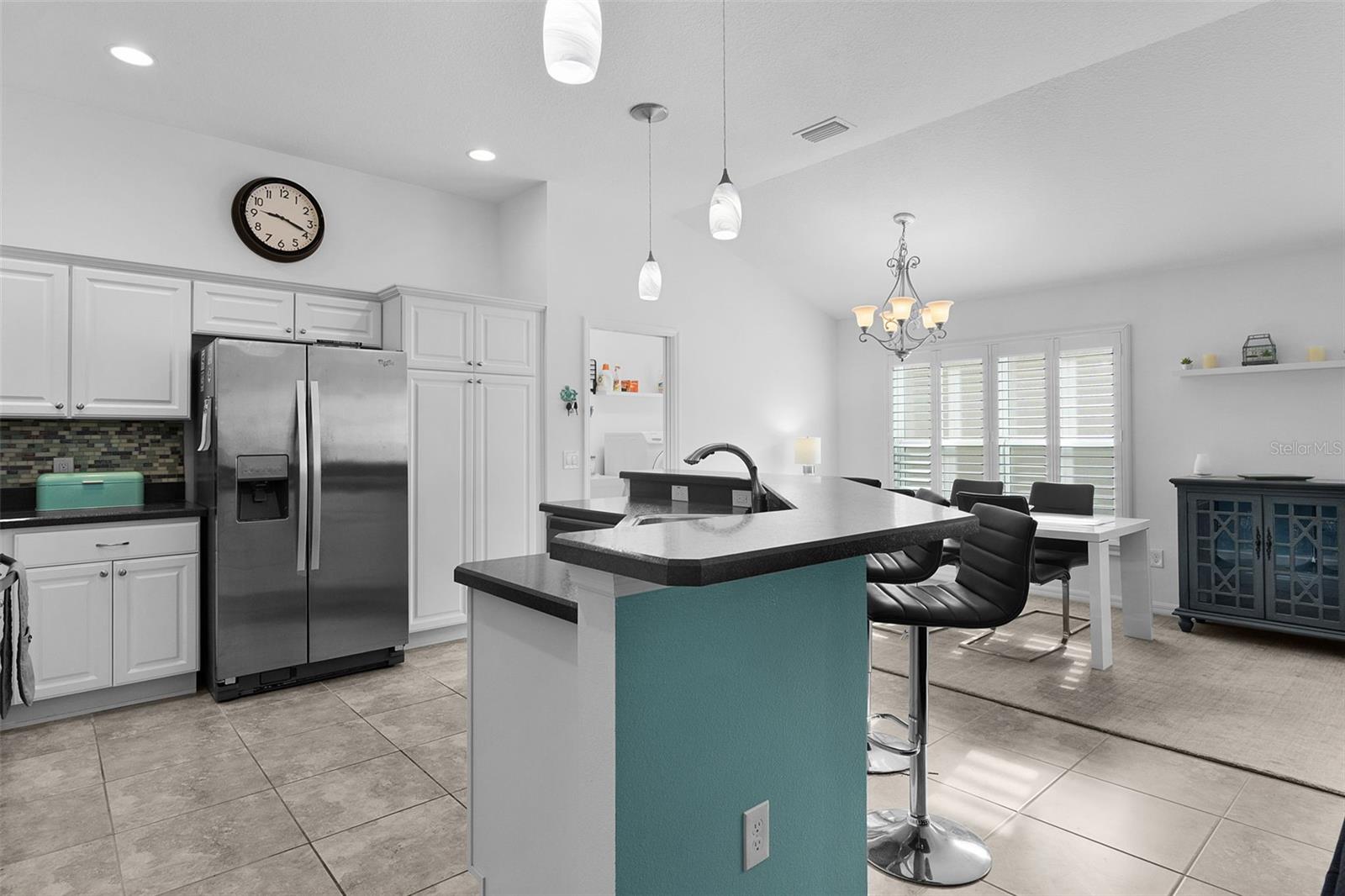 VILLAGES/MARION PHILLIPS VILLA - Residential