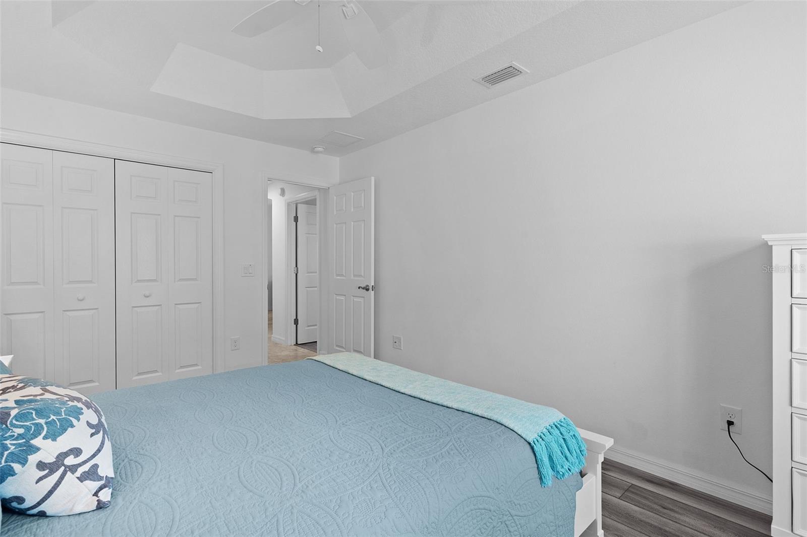 VILLAGES/MARION PHILLIPS VILLA - Residential