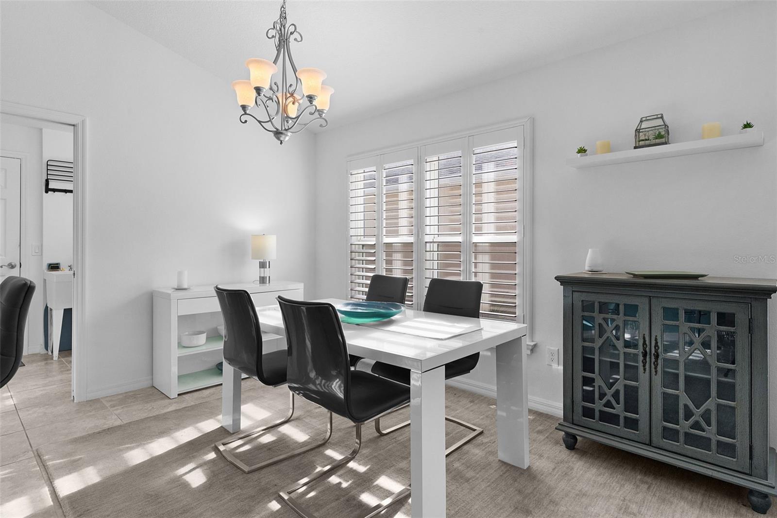 VILLAGES/MARION PHILLIPS VILLA - Residential