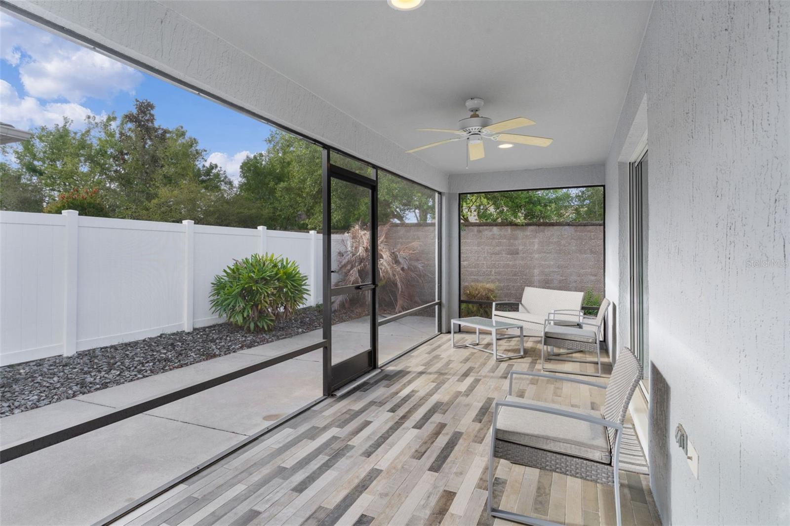 VILLAGES/MARION PHILLIPS VILLA - Residential