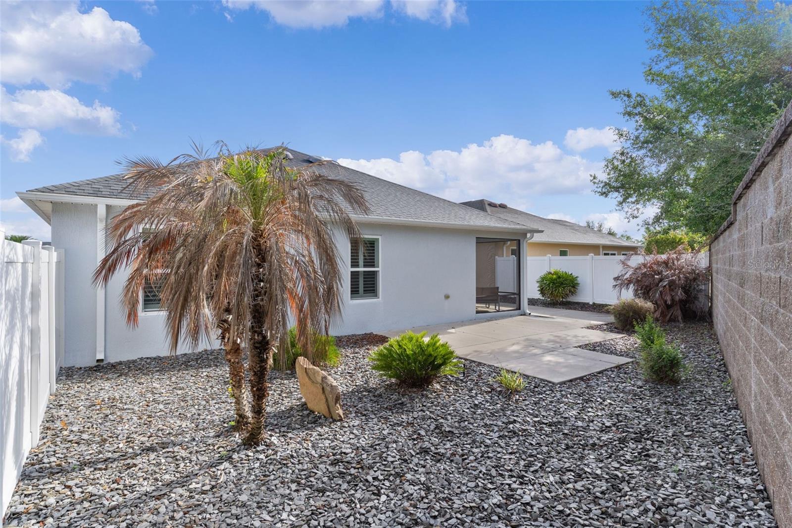 VILLAGES/MARION PHILLIPS VILLA - Residential