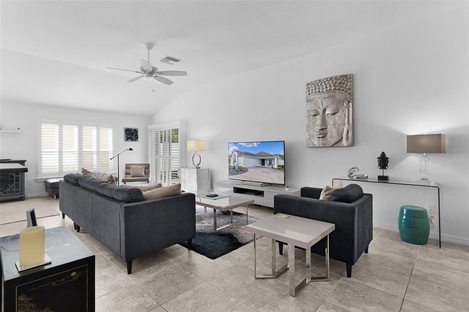 VILLAGES/MARION PHILLIPS VILLA - Residential