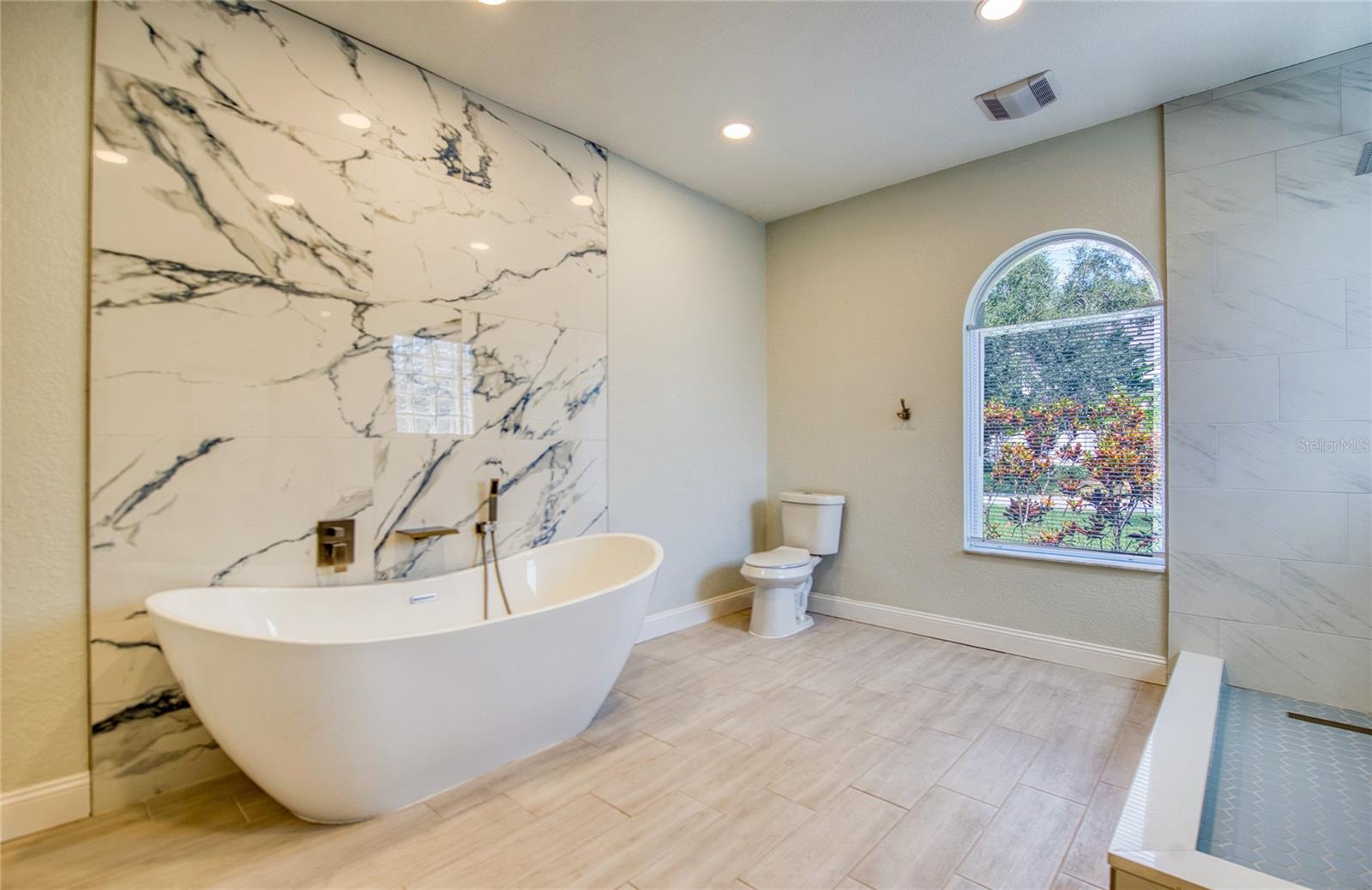 OAKHURST RUN SUB - Residential