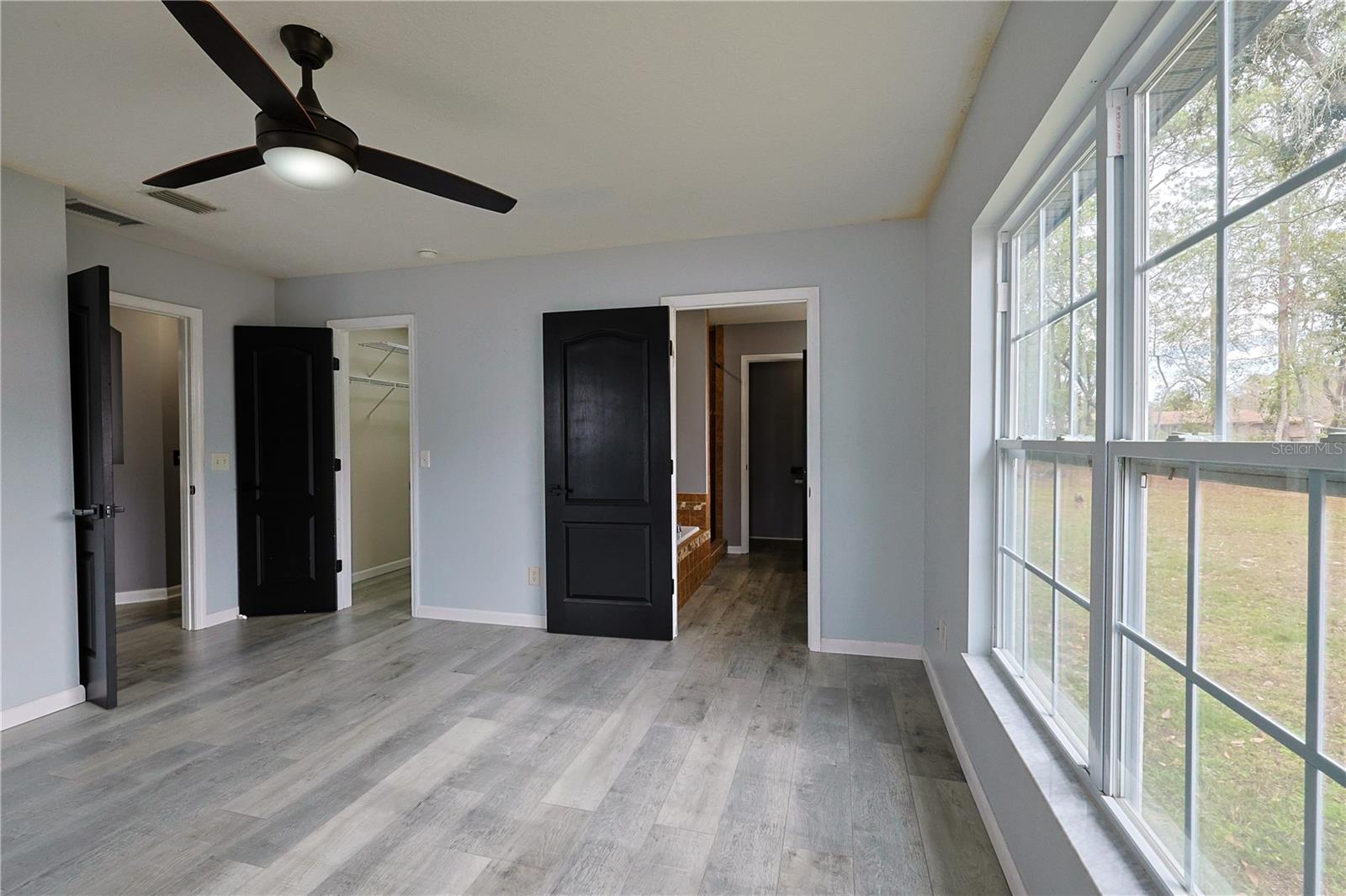 HOLLY BROOK - Residential