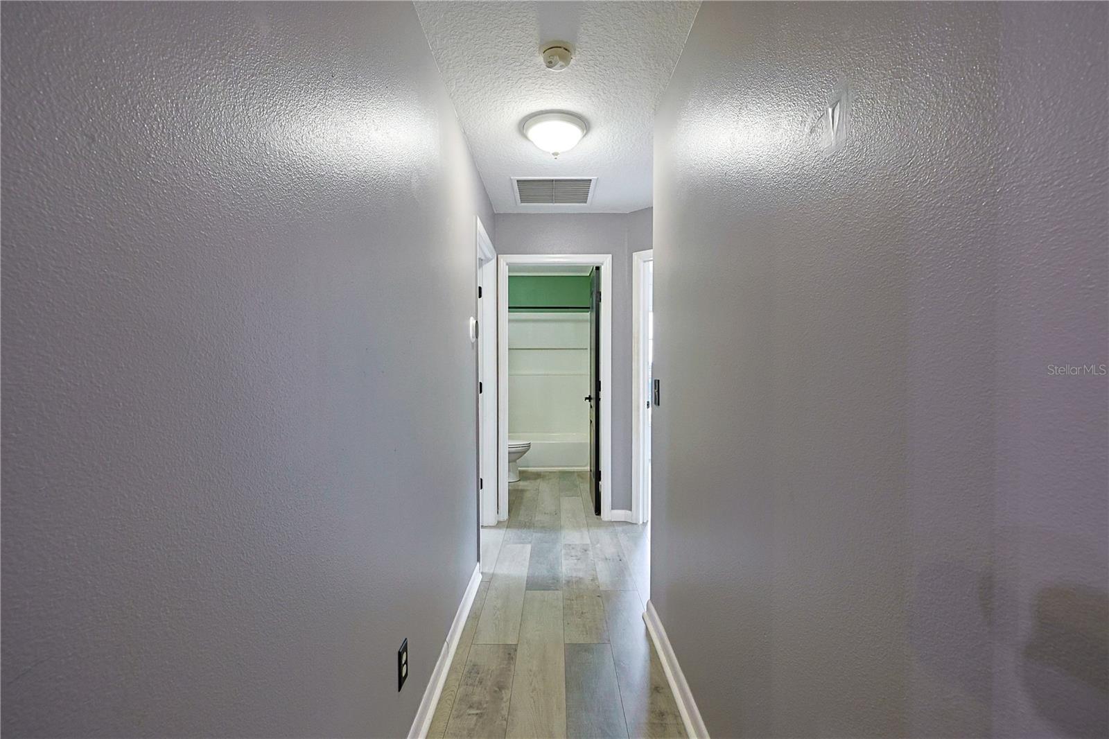 HOLLY BROOK - Residential