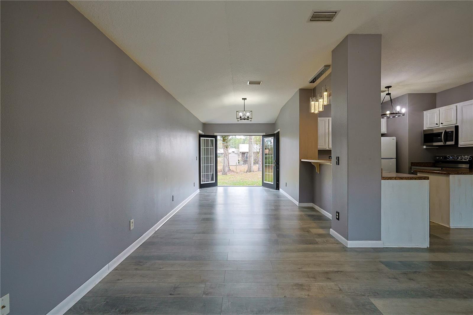 HOLLY BROOK - Residential