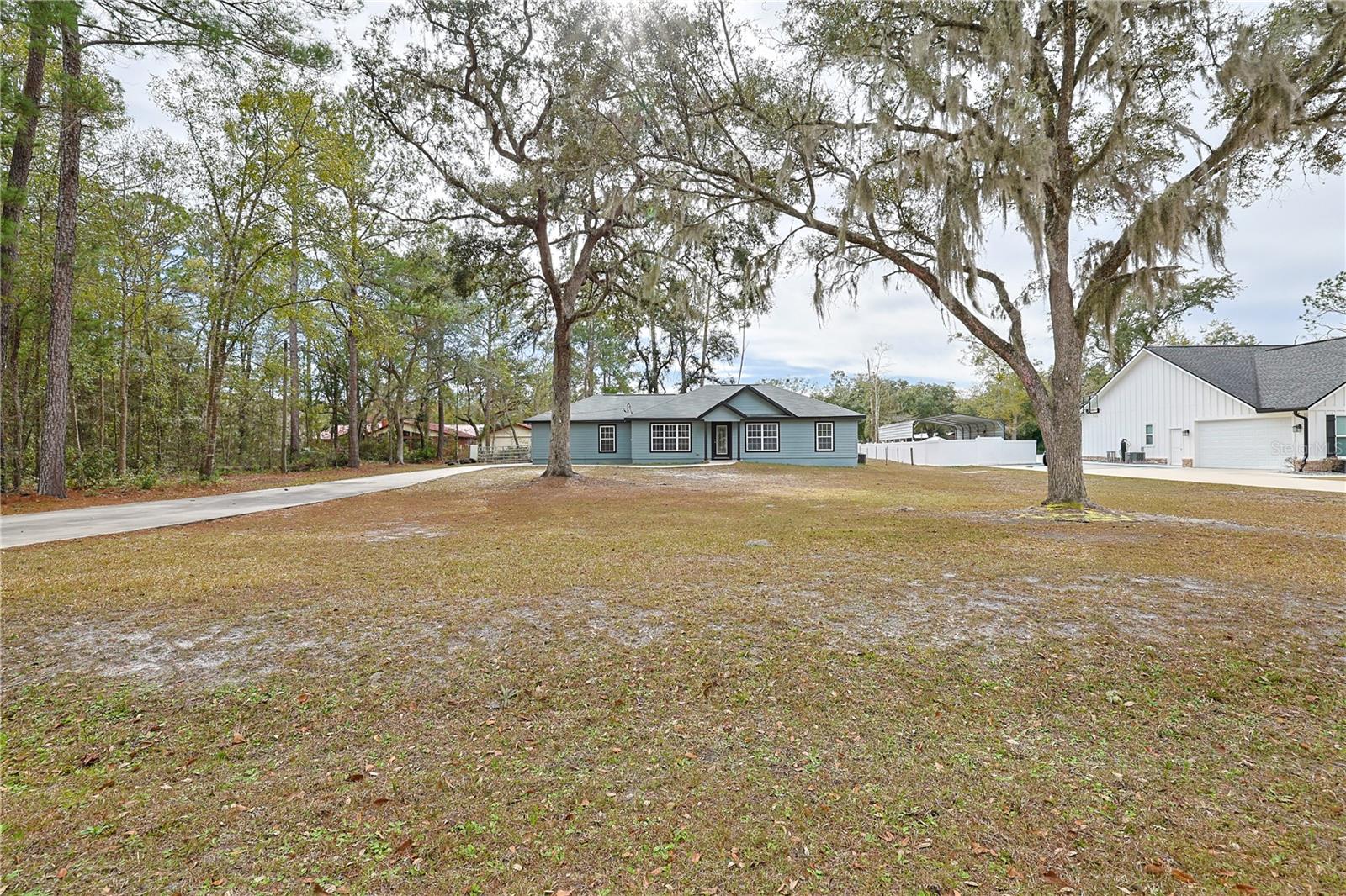 HOLLY BROOK - Residential