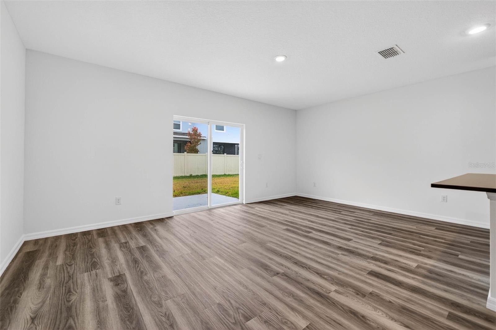 TOWNS/WOODSDALE PH 1 - Residential Lease