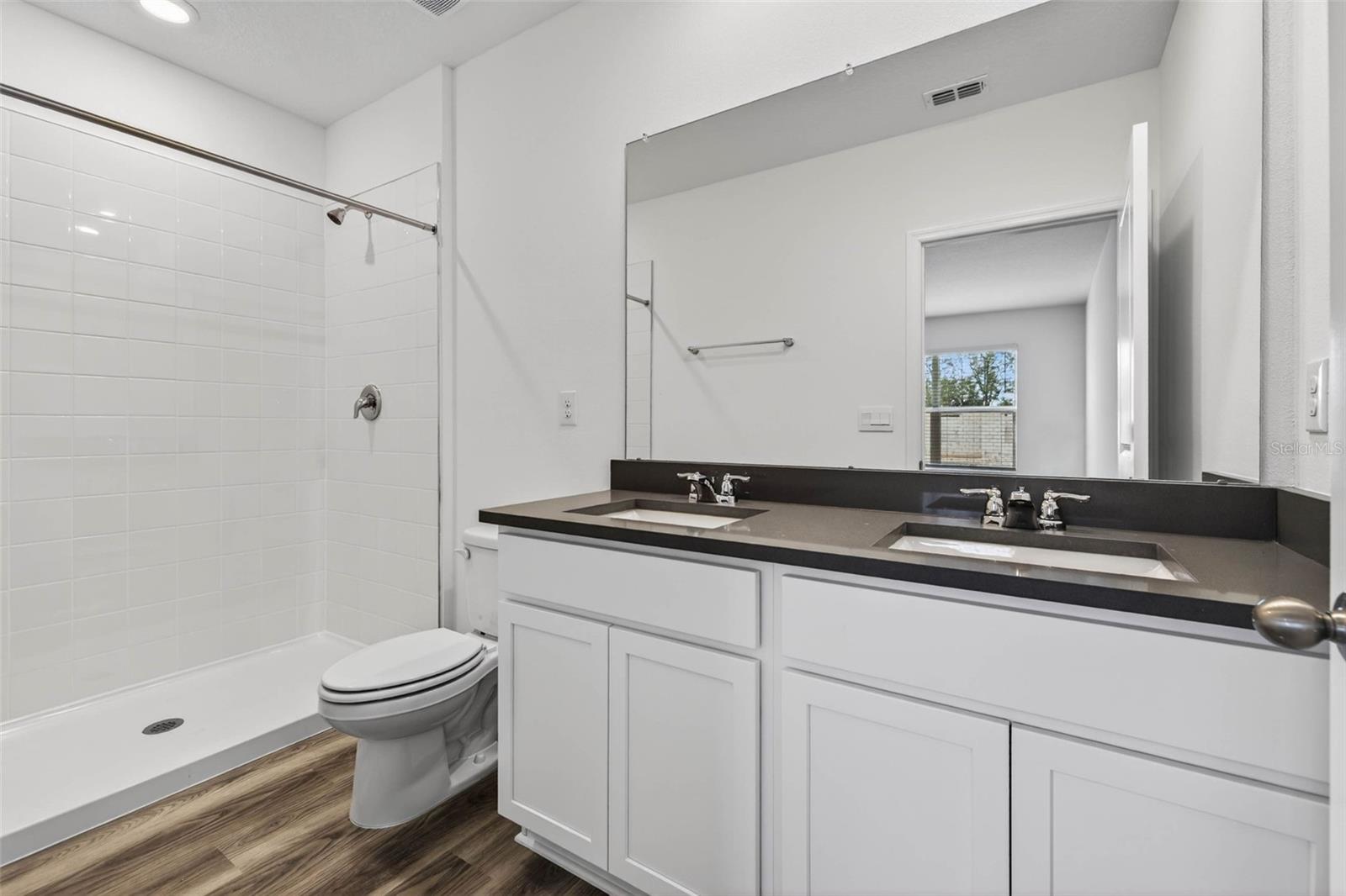 TOWNS/WOODSDALE PH 1 - Residential Lease