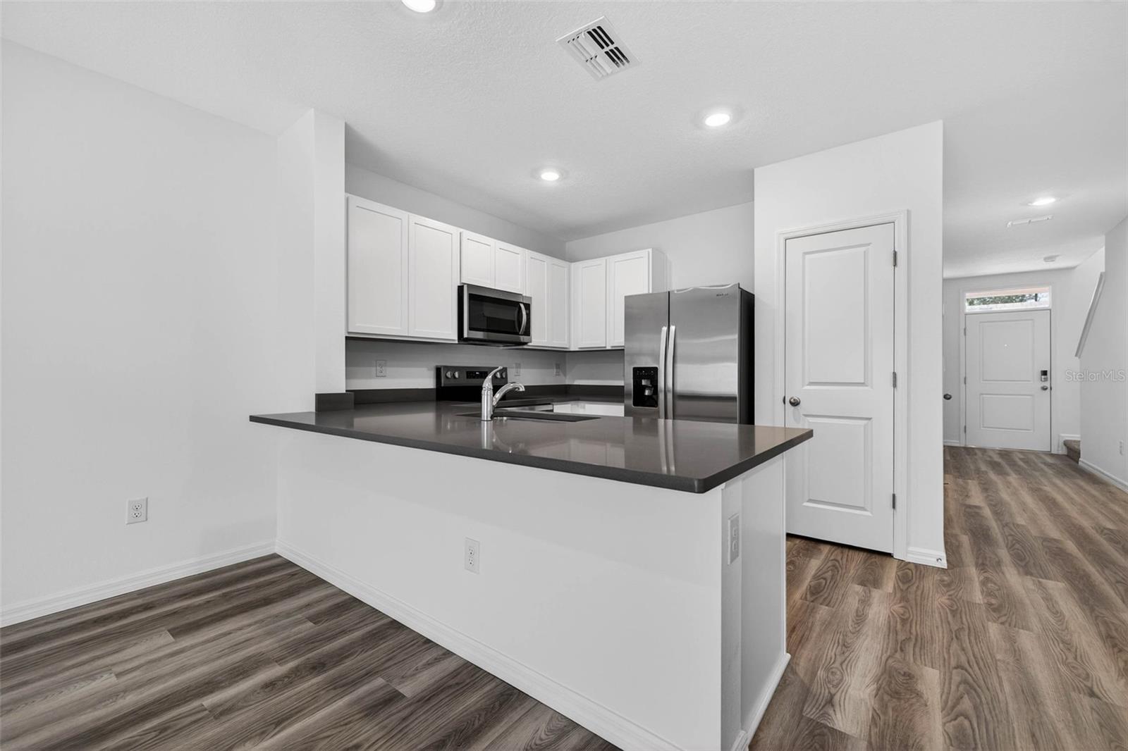 TOWNS/WOODSDALE PH 1 - Residential Lease