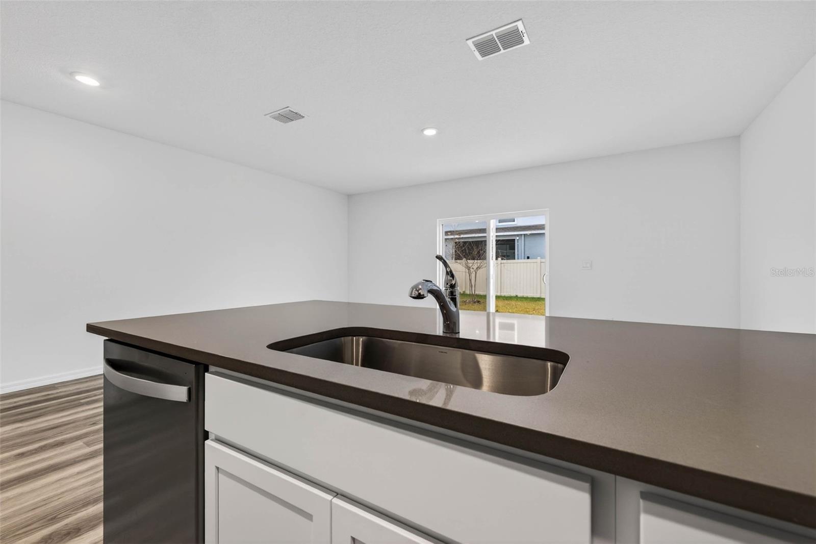 TOWNS/WOODSDALE PH 1 - Residential Lease