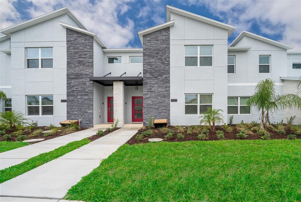 Photo of 8947 Cabot Cliffs Drive, Davenport, FL 33896 (MLS # S5157086)
