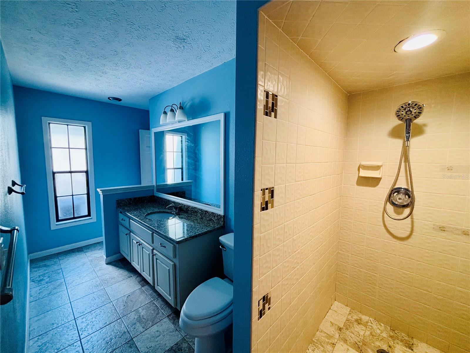 BLOOMINGDALE SEC F UNIT 1 - Residential