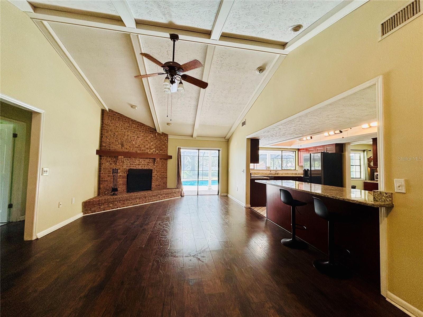 BLOOMINGDALE SEC F UNIT 1 - Residential