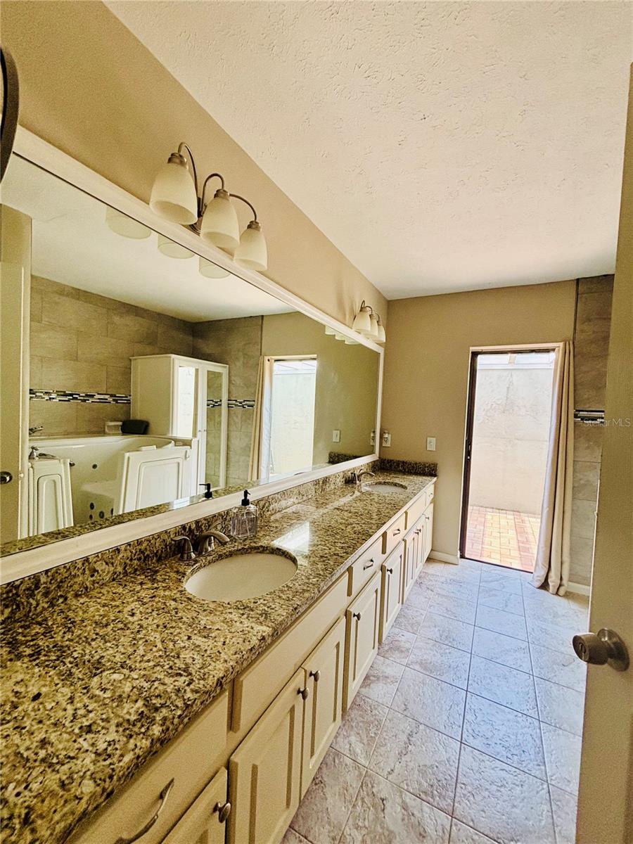 BLOOMINGDALE SEC F UNIT 1 - Residential
