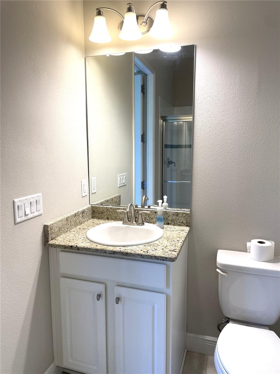 LAKESHORE RANCH PH I - Residential Lease