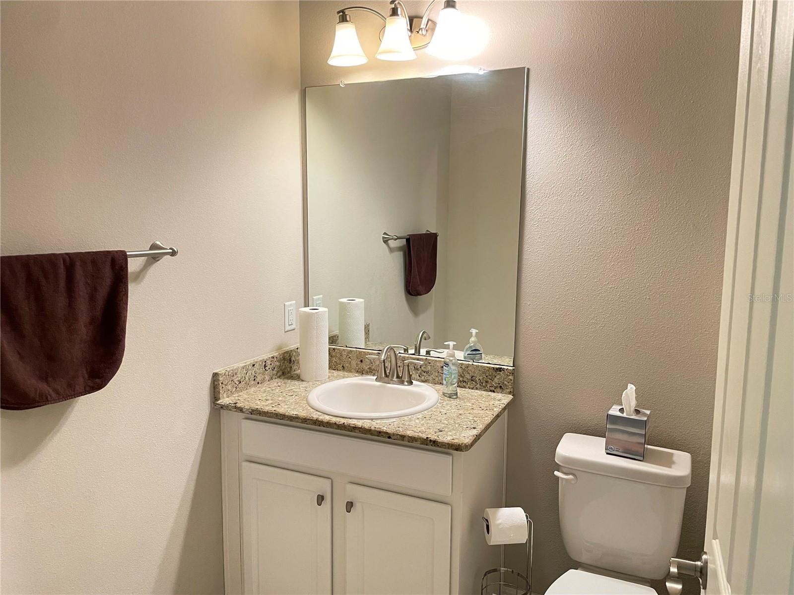 LAKESHORE RANCH PH I - Residential Lease