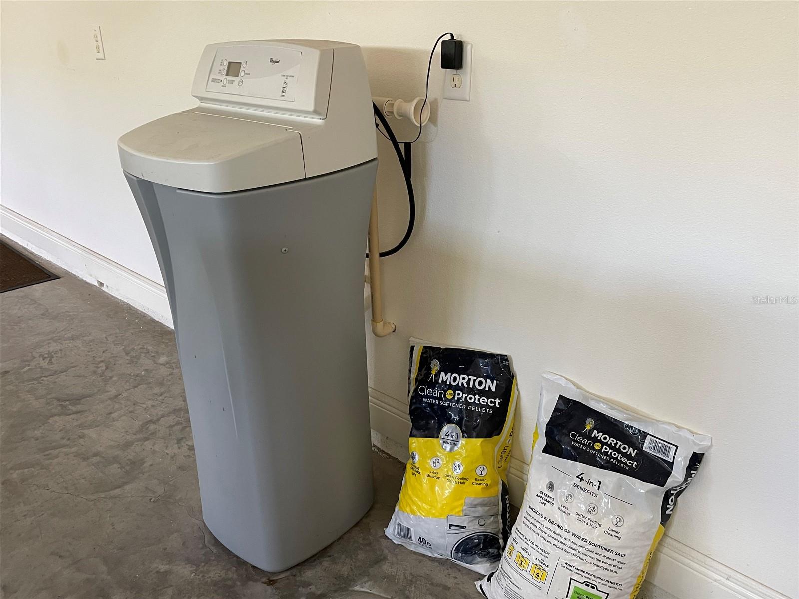 LAKESHORE RANCH PH I - Residential Lease