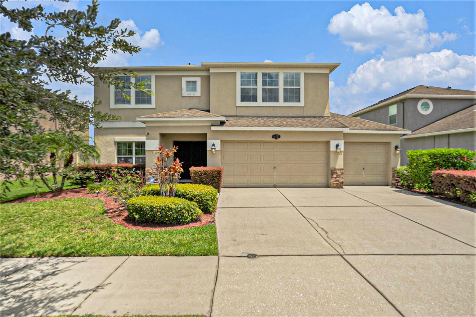 10737 BREAKING ROCKS DRIVE
