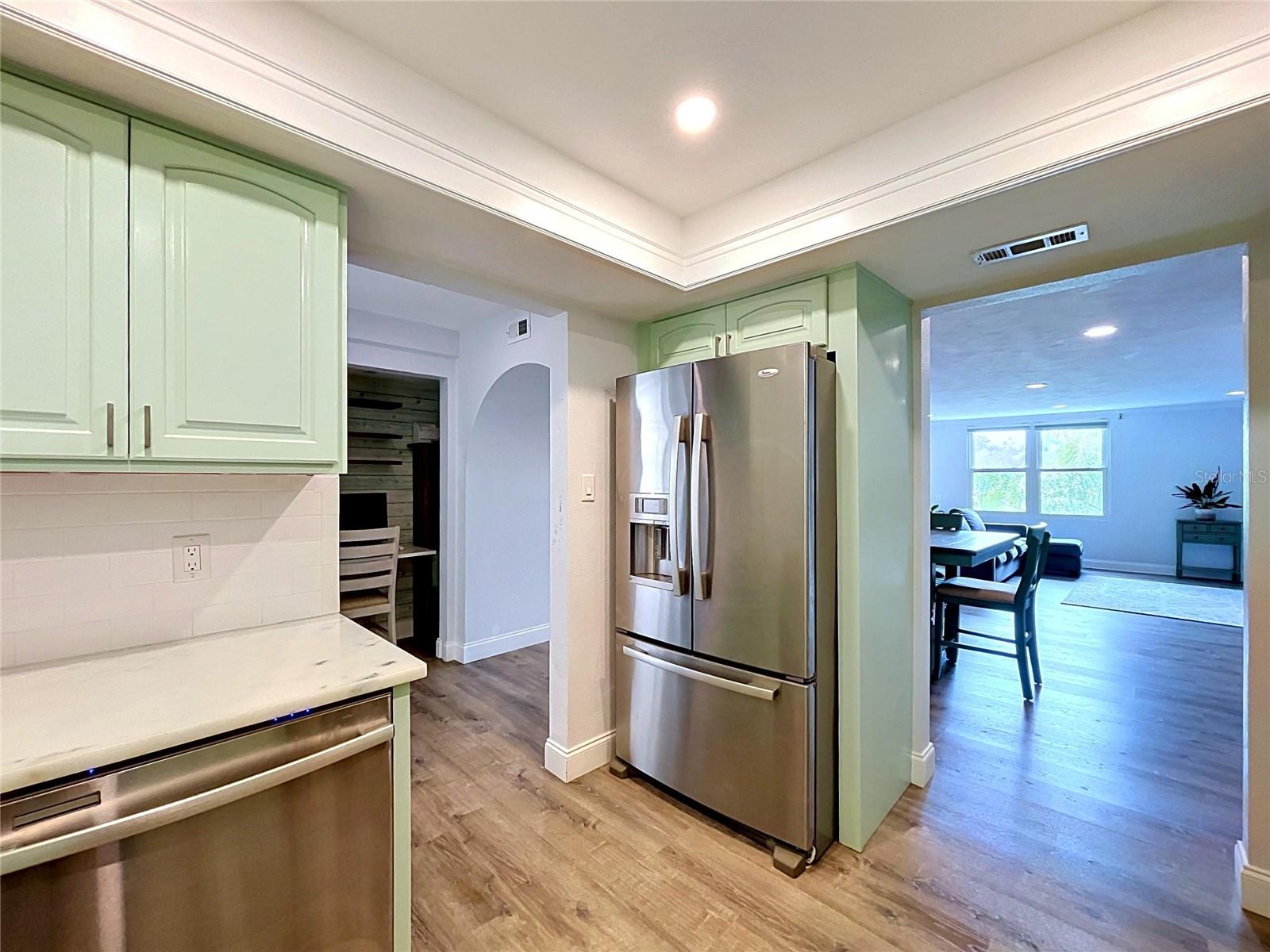 RACQUET CLUB NORTHEAST CONDO THE - Residential