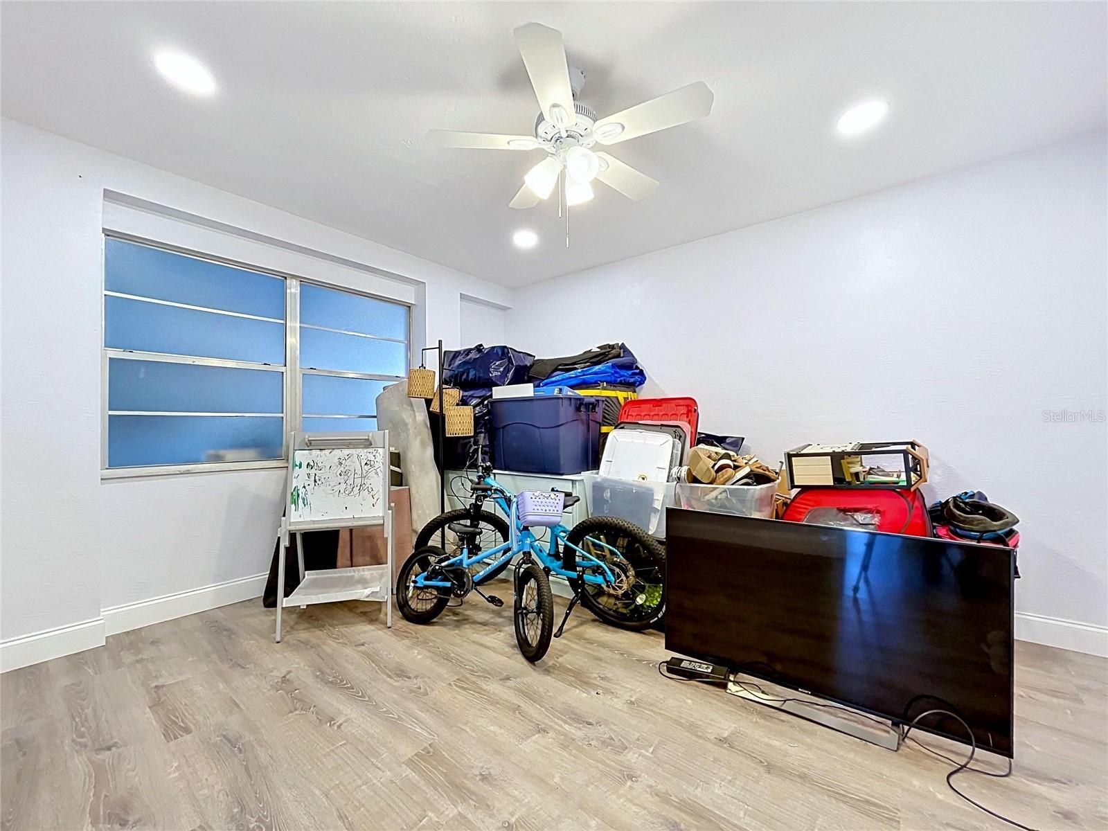 RACQUET CLUB NORTHEAST CONDO THE - Residential