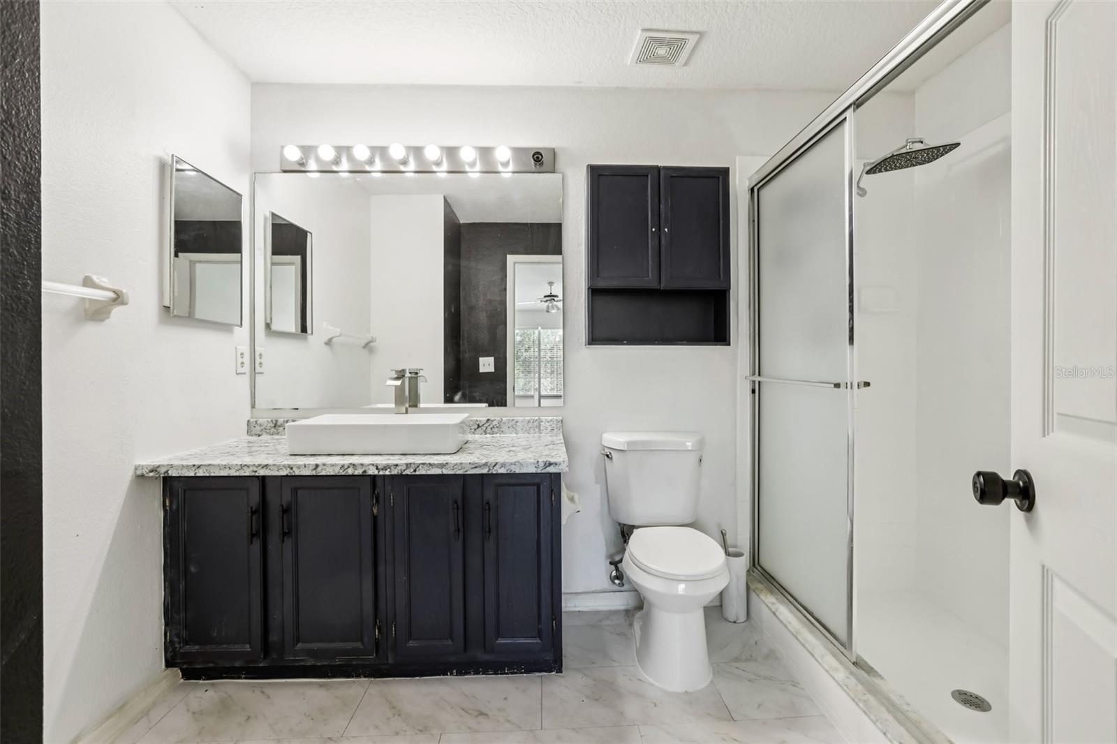 THE TWNHMS AT KENSINGTON - Residential