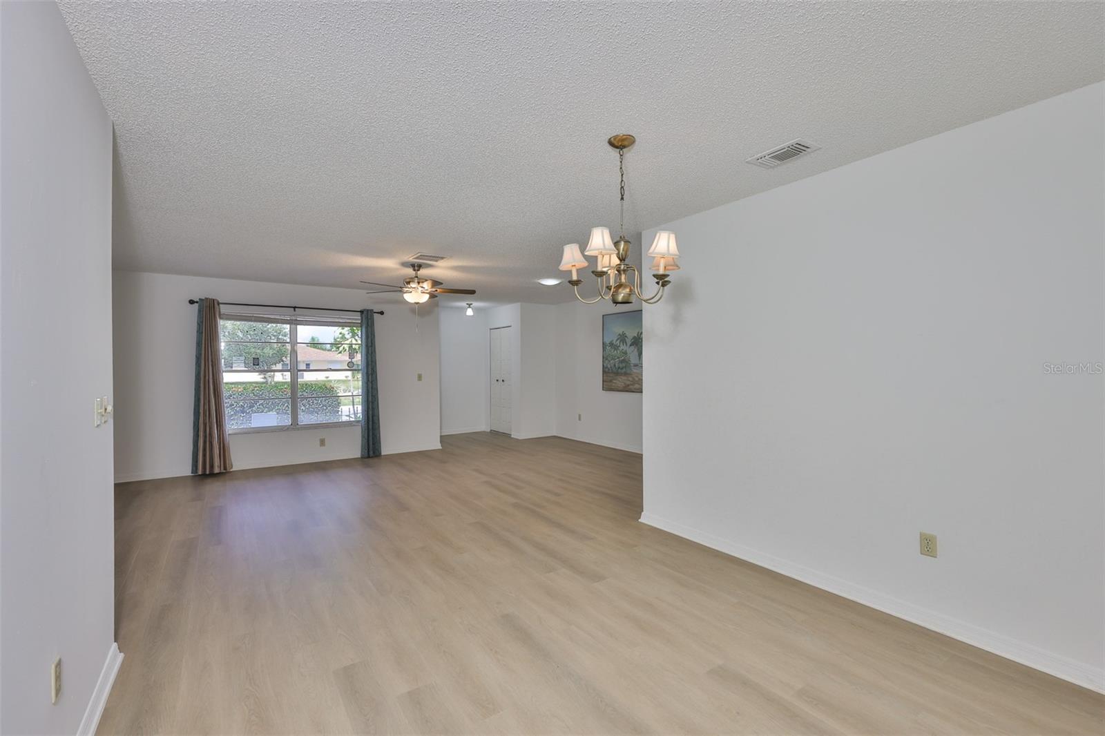 SUN CITY CENTER UNIT 45 1ST AD - Residential Lease