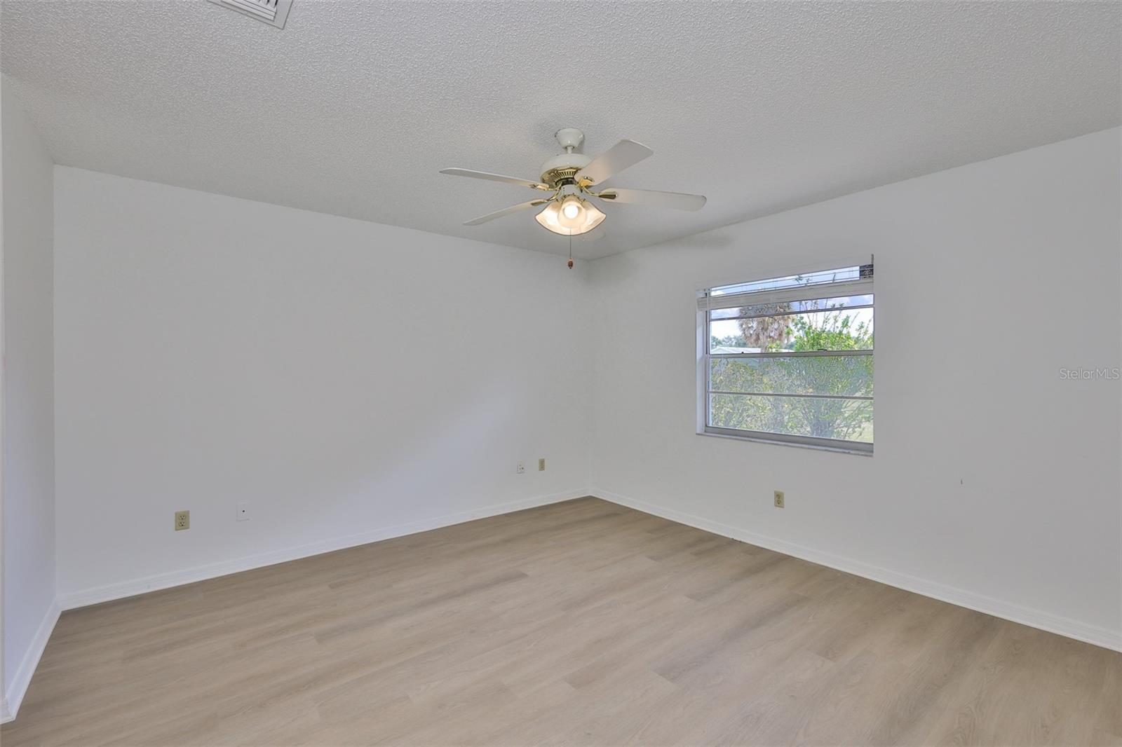 SUN CITY CENTER UNIT 45 1ST AD - Residential Lease