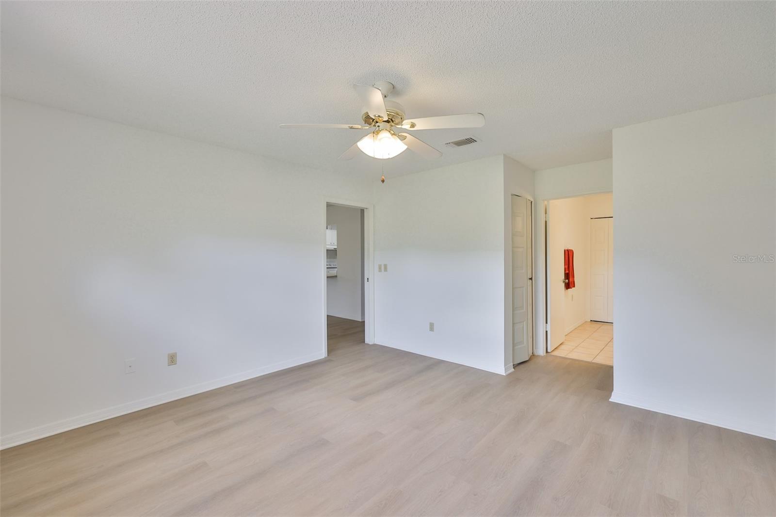 SUN CITY CENTER UNIT 45 1ST AD - Residential Lease