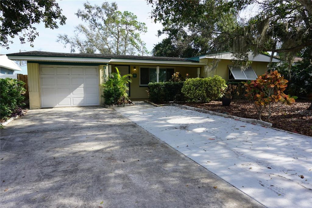 Photo of 9101 3rd Street N, St Petersburg, FL 33702 (MLS # TB8454084)