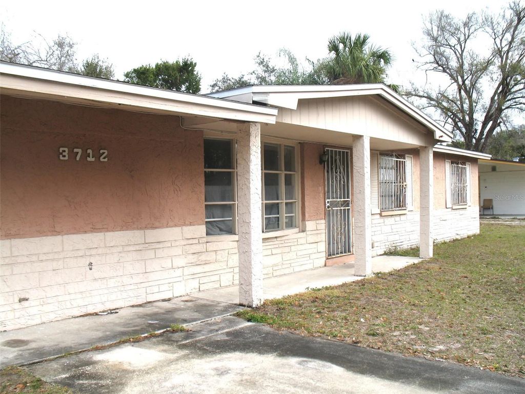 Photo of 3712 E Clifton Street, Tampa, FL 33610 (MLS # TB8477929)