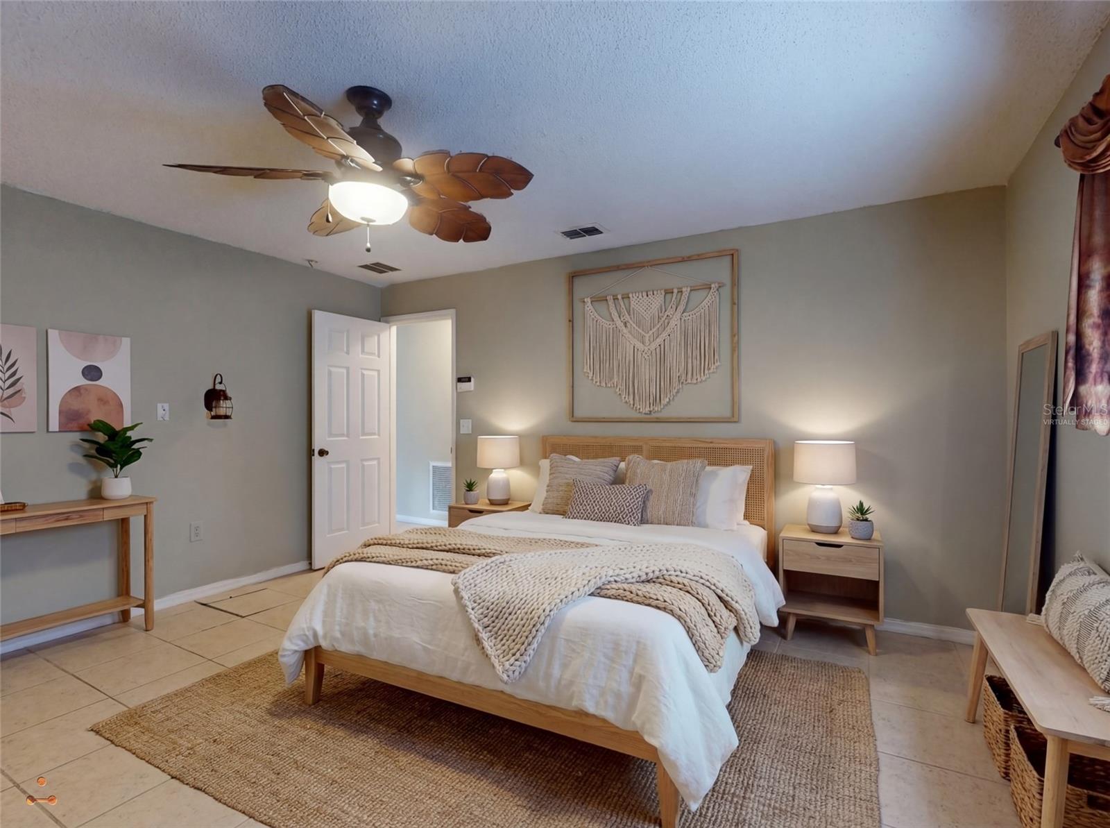 WEST HIGHLANDS - Residential