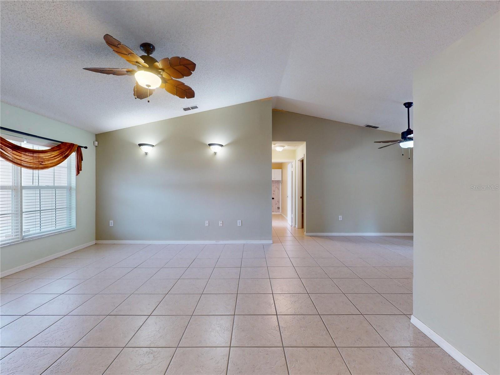 WEST HIGHLANDS - Residential