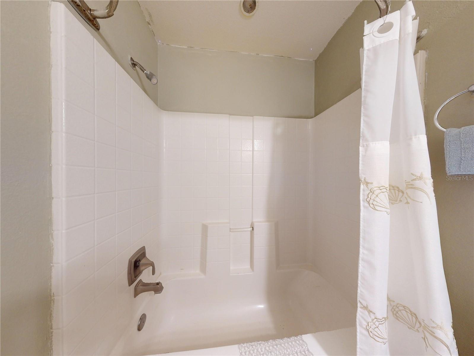 WEST HIGHLANDS - Residential