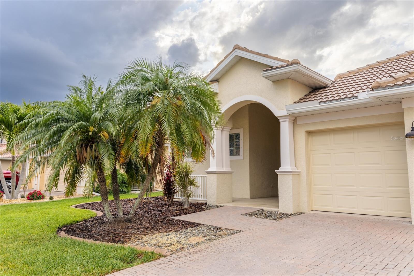 STONEYBROOK AT VENICE - Residential