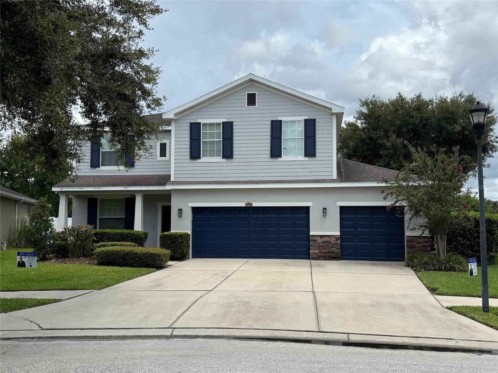Panther Trace – Your Dream Home Awaits! Elegant 4BR, 2.5BA, two-story home with 3-car garage in a exclusive community. Features include granite kitchen, marble-style flooring, spacious primary suite, and resort-style pool on a quarter-acre fenced lot. Enjoy community clubhouse, pool, tennis courts, and parks. Close to Apollo Beach, Tampa, top schools, and shopping.
Experience elegance, comfort, and resort-style living in this stunning 4-bedroom, 2.5-bath home in sought-after Panther Trace. From the moment you arrive, the charming curb appeal invites you in, while the spacious interiors and designer finishes make you feel at home. The chef’s kitchen, luxurious primary suite, and sparkling private pool create the perfect setting for relaxing or entertaining. Enjoy exceptional community amenities and a prime location near beaches, Tampa, and top-rated schools.