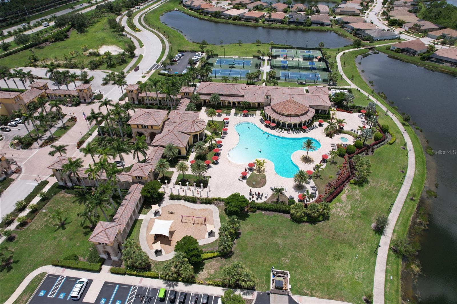 GRAN PARADISO PH 1 - Residential