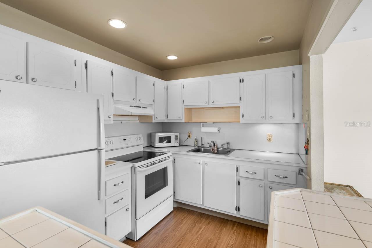 BEDFORD B CONDO - Residential