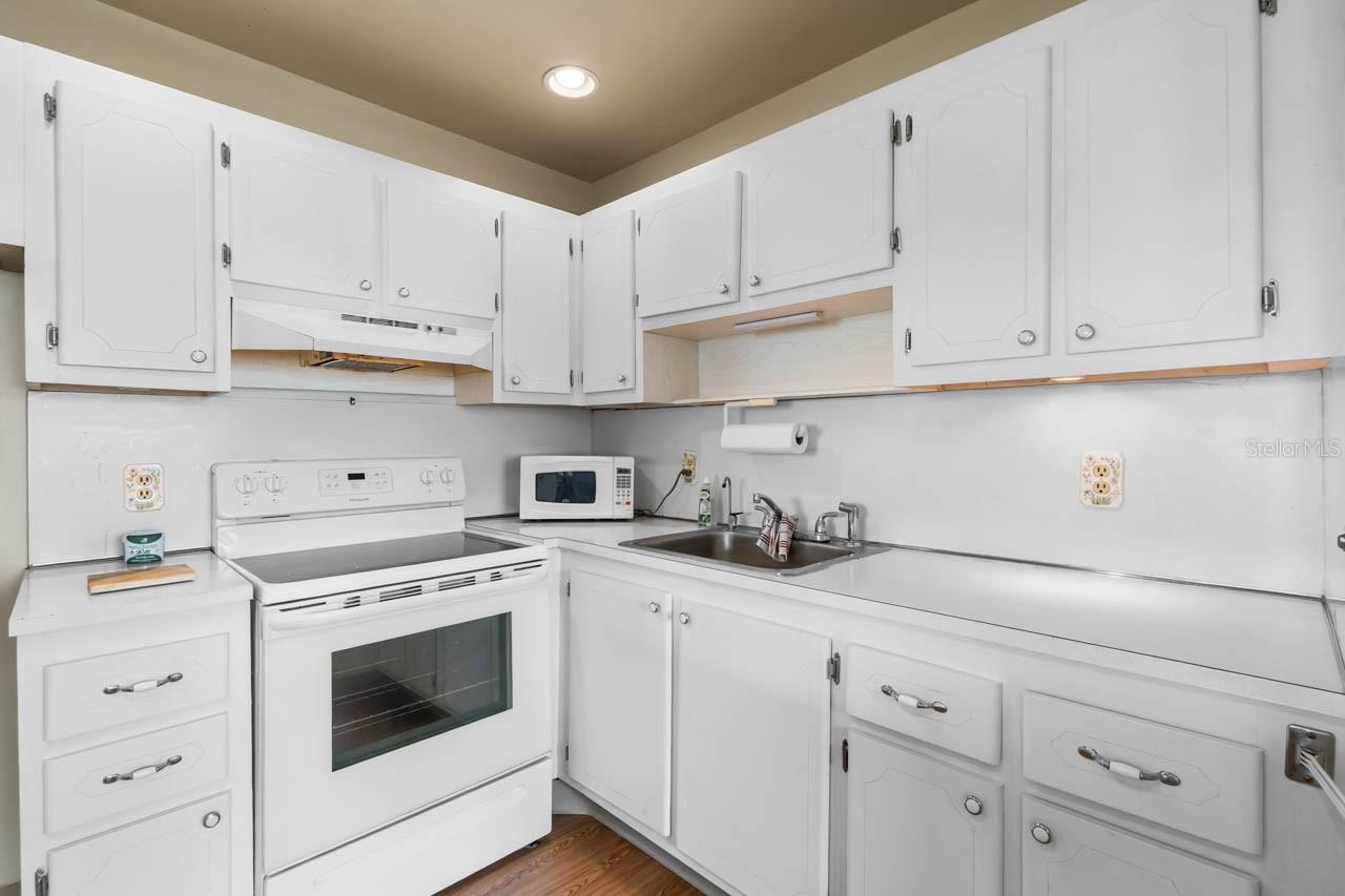 BEDFORD B CONDO - Residential