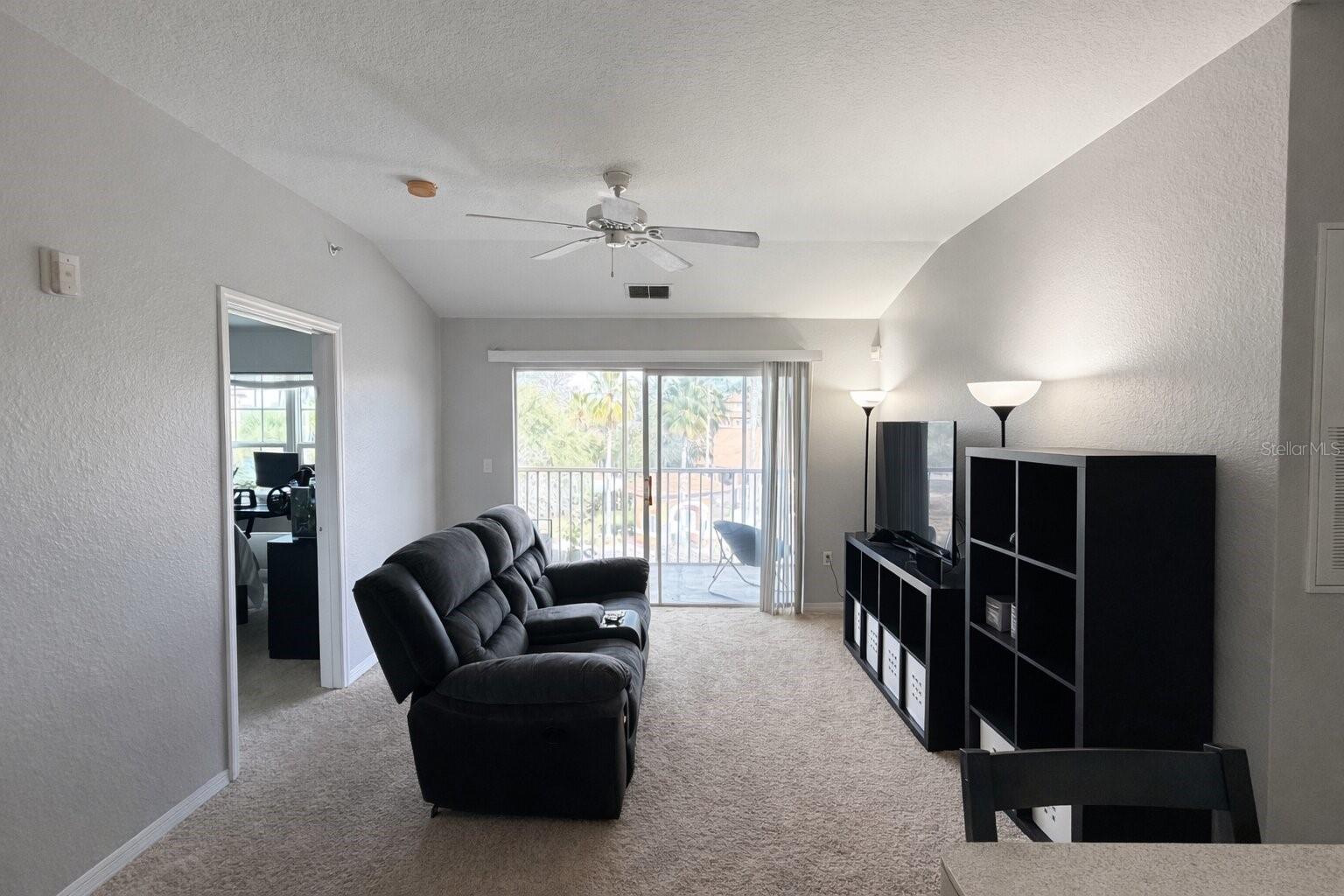 5483 VINELAND ROAD 10301