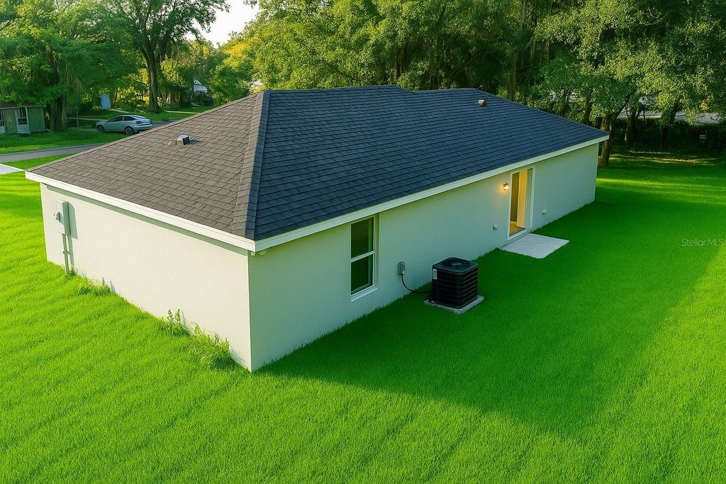 Photo of 521 SW 15th Avenue, Ocala, FL 34471 (MLS # OM707250)