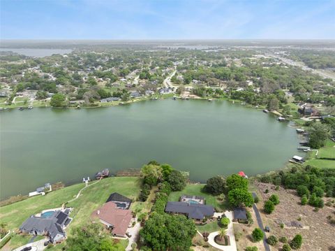 Tiny photo for 2874 E Crooked Lake Drive, Eustis, FL 32726 (MLS # G5110136)